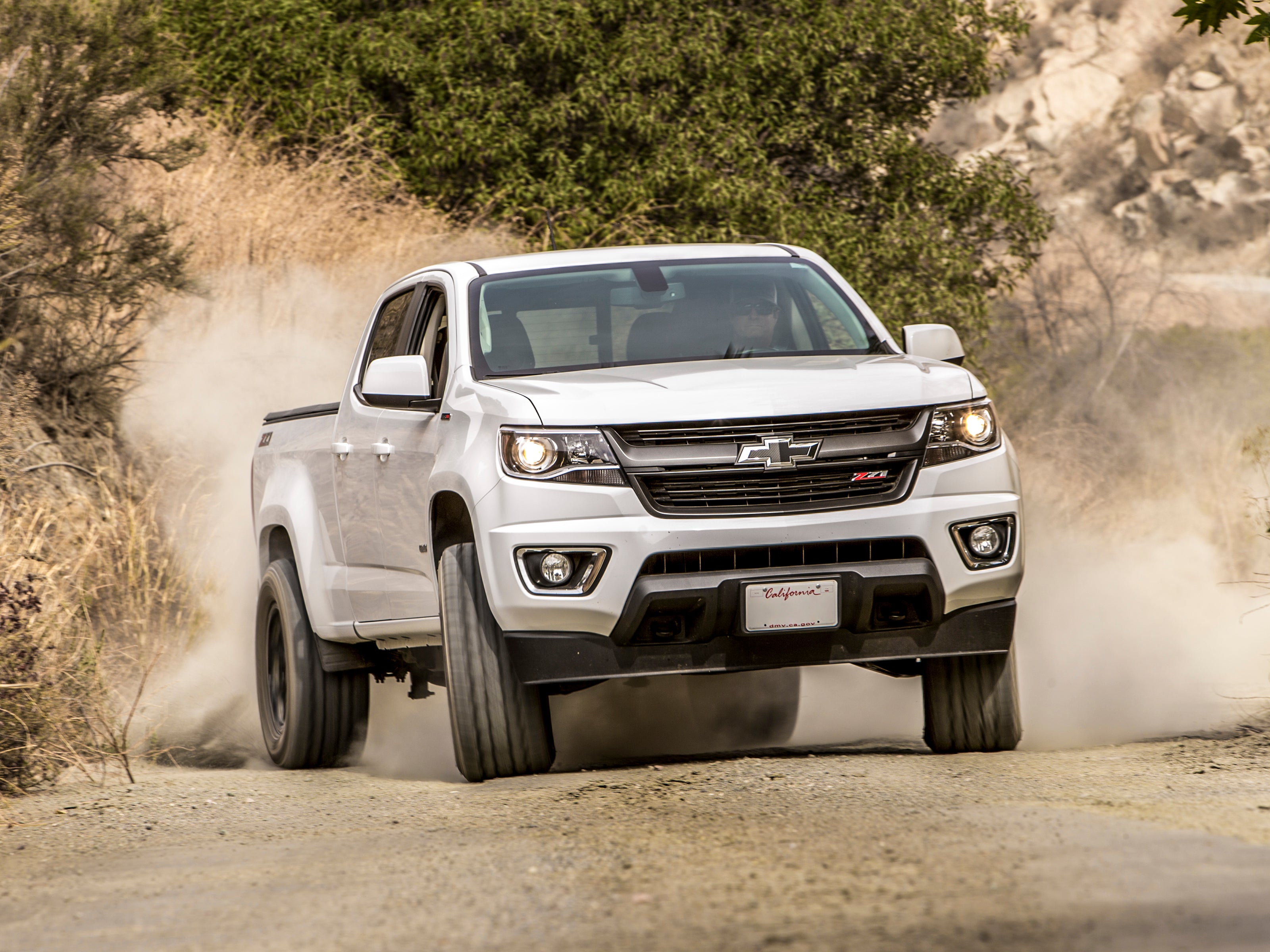 Pro Comp Suspension 63162 2.5 Inch Leveling Lift Kit Chevy Colorado Pro